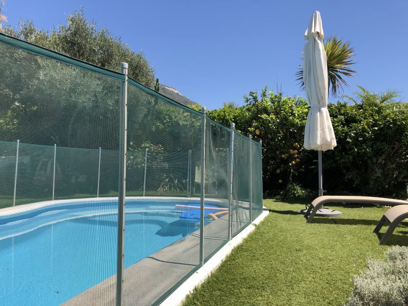 Removable Mesh Fence Panels